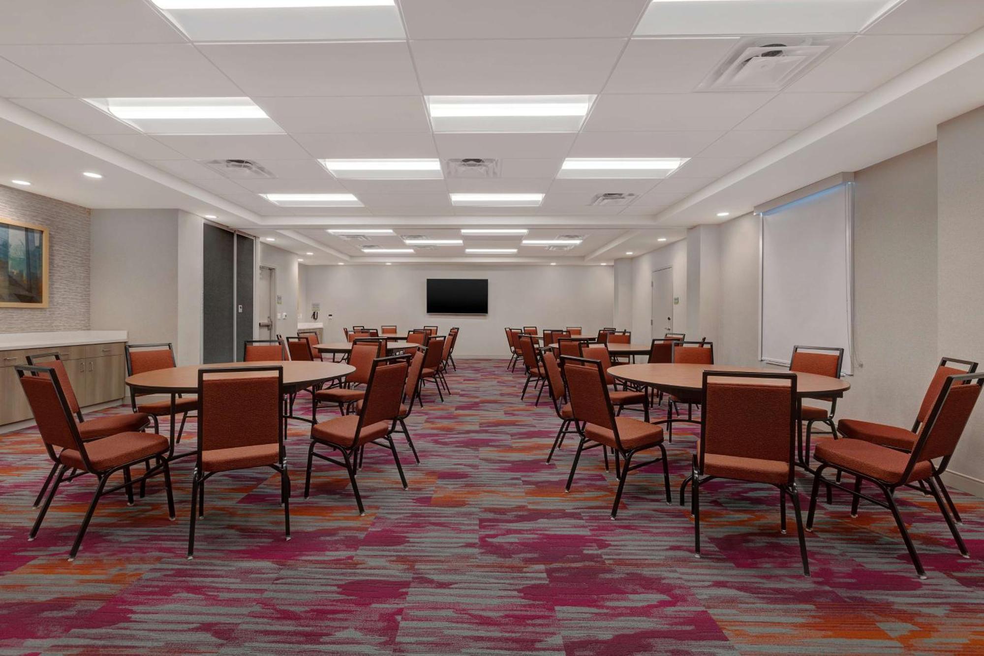 Home2 Suites By Hilton Las Vegas Southwest I-215 Curve Exterior photo